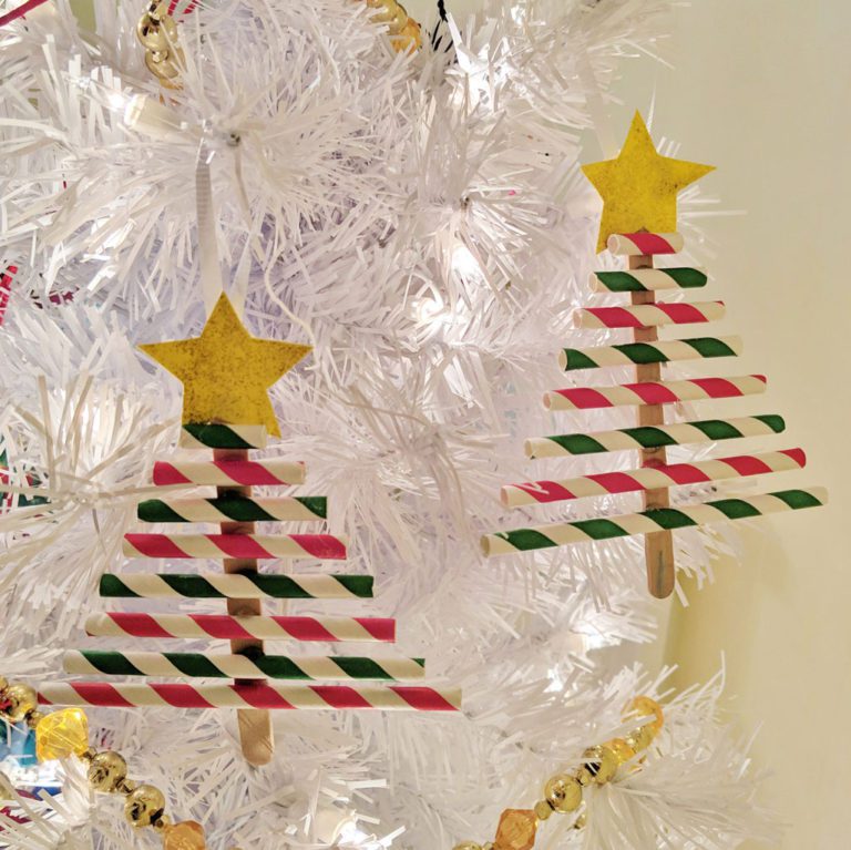 Paper Straw Tree Ornament - Raising Hooks