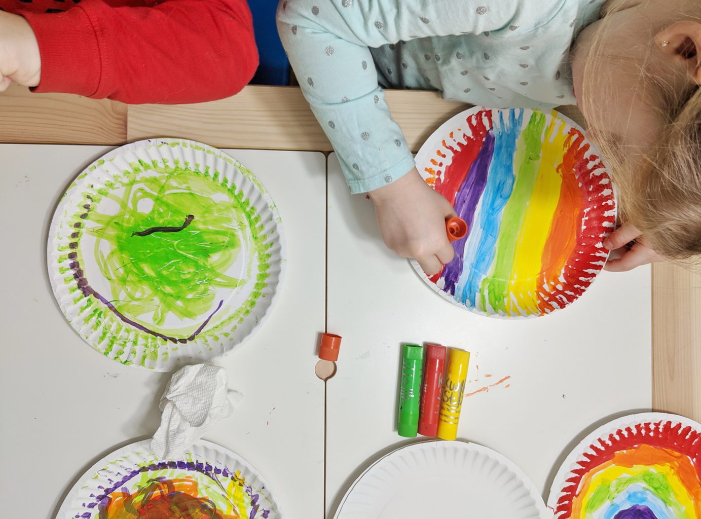 St. Patrick’s Day Paper Plate Twirler - Raising Hooks